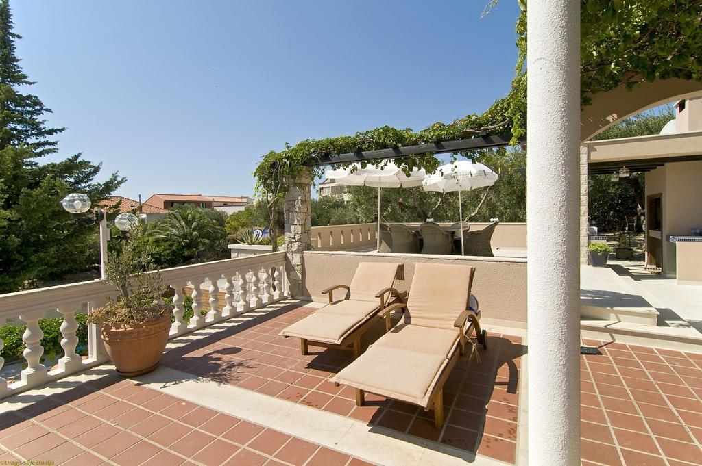 Villa Bougenvilia Tomas Tučepi Εξωτερικό φωτογραφία