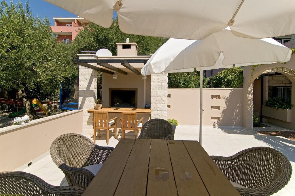 Villa Bougenvilia Tomas Tučepi Εξωτερικό φωτογραφία
