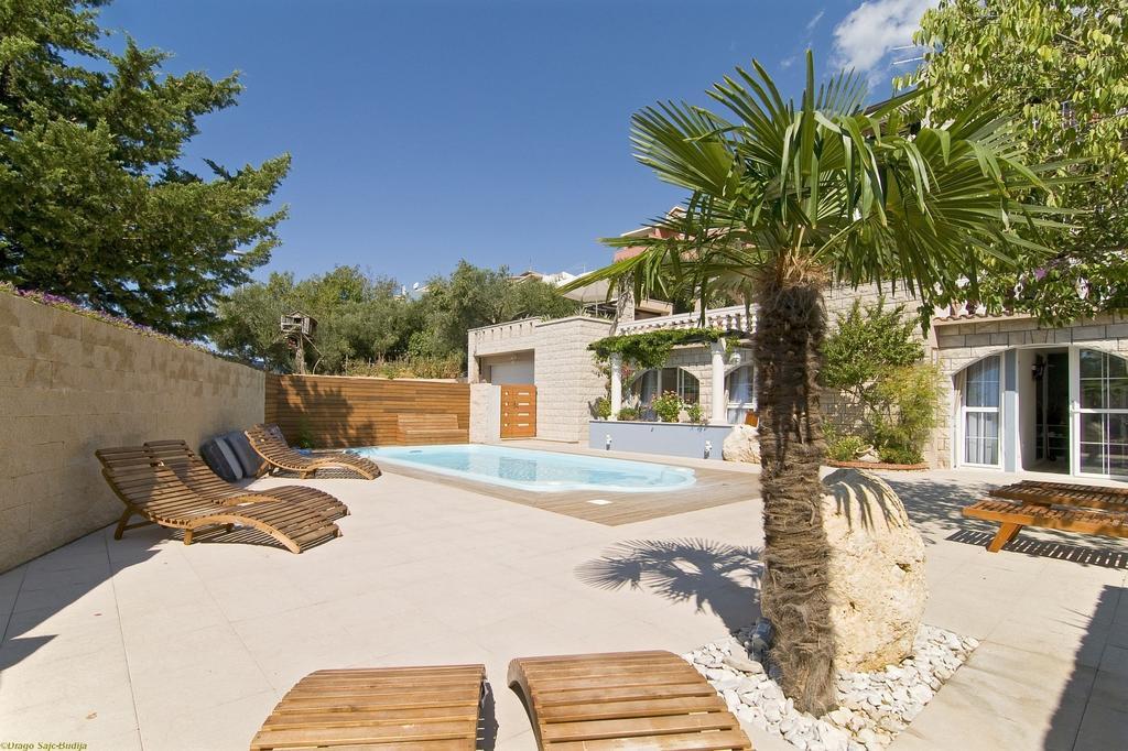 Villa Bougenvilia Tomas Tučepi Εξωτερικό φωτογραφία