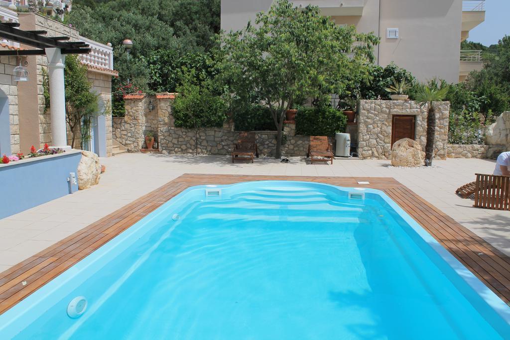 Villa Bougenvilia Tomas Tučepi Εξωτερικό φωτογραφία