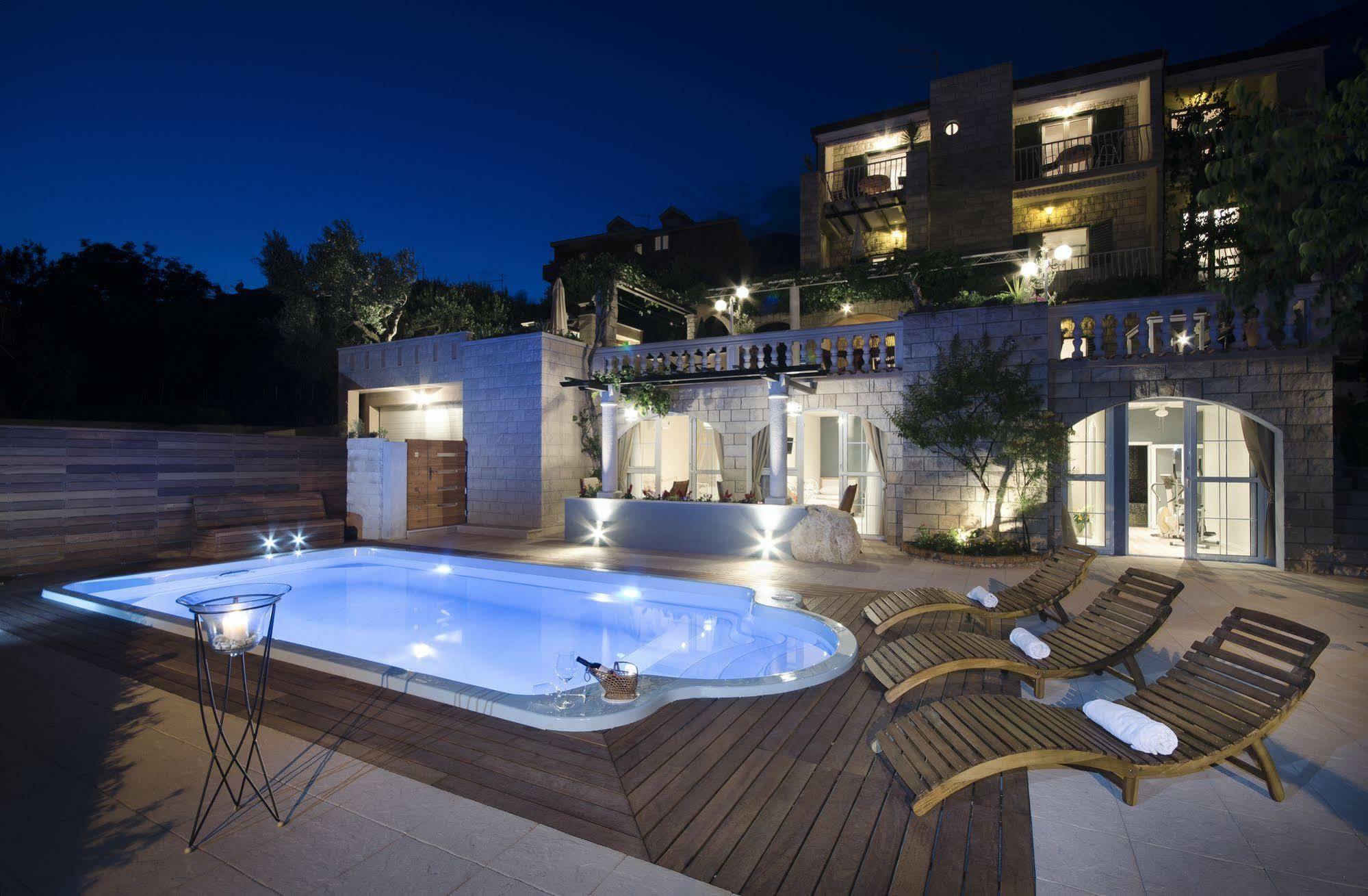 Villa Bougenvilia Tomas Tučepi Εξωτερικό φωτογραφία